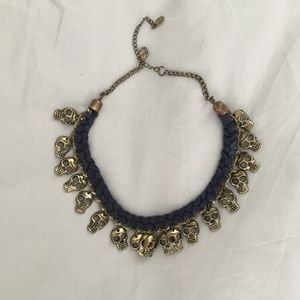 Skull short necklace